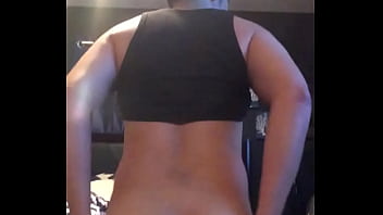 Preview 4 of Klar Adams - Jiggling ass
