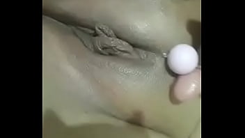 Preview 3 of College Girl Xxx Fuking - Siririca com Bolinhas