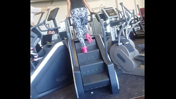 Preview 2 of Girlfriend Xxx Xxnx - Sexy big ass in the gym