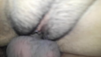 Preview 3 of Posh Hairy - casada gostosa