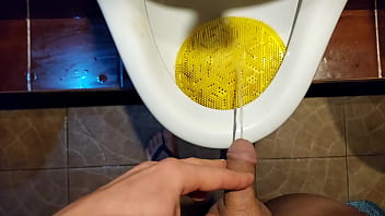 Preview 1 of 9 Xxxflem - While sex sauna cruising young twink found a juicy dick in a neonlight room to suck the cum out