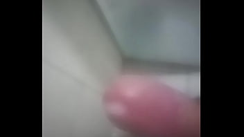 Preview 4 of 19 Year Old Girl Fucking - Massageando meu grande pau