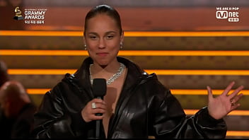 Preview 1 of Peyton And Sienna Shoplyfter Hd - Lady Gaga - Shallow (Grammy 2019)
