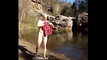 Preview 4 of Pornjam La Grabo Desnuda - Alan,  Iron Mountain Creek