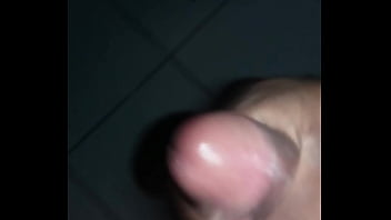Preview 2 of Hot Mim4 - Batendo  uma