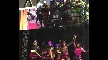 Preview 4 of Jordi Anti Mom - Carnaval em Salvador