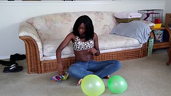 Preview 1 of Beautiful Korean Naked Solo - Watch me blow up these balloons