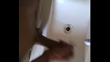 Preview 4 of Dog Porn3gp - Gozando jatos na pia