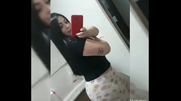 Preview 2 of Pont Videos - Gordinha gosta de mostra seu corpo