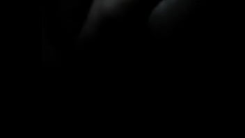 Preview 4 of Granny Smoking Tube - Jovencita se Toca en la noche