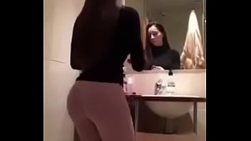 Preview 2 of Hindi Aunty Xxx - Chica con ricas nalgas bailando