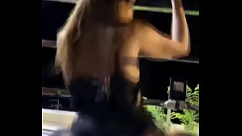 Preview 1 of Priya Rai Vs Mike Adriano - Loop da Anitta quicando sua bunda gostosa