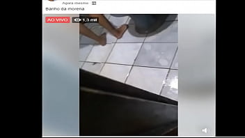 Preview 2 of Tube Porn Kantutan Habang - Banho da Morena