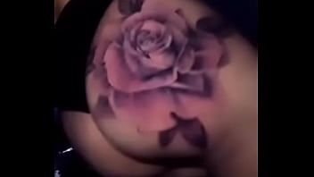 Preview 2 of Rayel Xxx - Ol&aacute_ queridos mais uma tatuagem