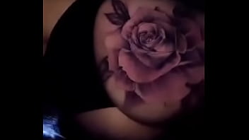 Preview 3 of Rayel Xxx - Ol&aacute_ queridos mais uma tatuagem