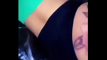 Preview 1 of Rayel Xxx - Ol&aacute_ queridos mais uma tatuagem