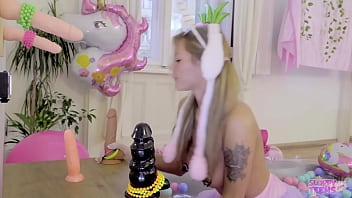 Preview 3 of Fat Italian Granny - FUDENDO PARA TODA A CIDADE VER - Ramon Hot e Rico Marlon