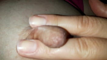 Preview 3 of I Love My Daughter Her Big Titts - Acordando com os peitos bicudos
