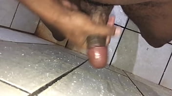 Preview 4 of Anal Douloureux Big Cock Amateur - Gozando gostoso na punheta