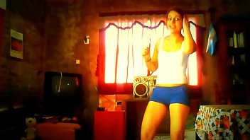 Preview 3 of Hd Anal Lesbians - Ciim Cabj  Bailando en su casa