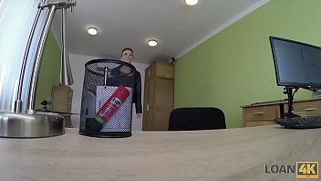 Preview 1 of Sexxxbe Vibeo - LOAN4K. Passer &agrave_ la classe sup&eacute_rieure de la baise