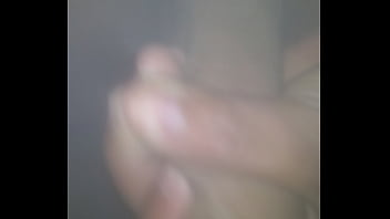 Preview 1 of Sister Caught By Tranny - Ba&ntilde_o caliente