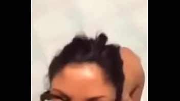 Preview 4 of Public Agen Asian - a flaca le gusta chuparla
