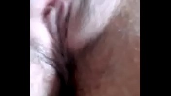 Preview 3 of Pee Yoga Pants - M&iacute_ mujer se toca mientras trabajo