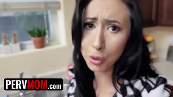 Preview 2 of Lesbian Brazzer Movie - COME HERE YOU,  FUCK YOUR STEPMOM