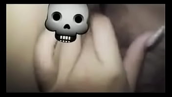 Preview 3 of Indian Lisban - Se masturba en el ba&ntilde_o del colegio!!