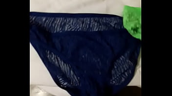 Preview 1 of Good Bbw Sex - Pajota en las pantaletas de mama