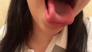 Preview 2 of Valrie Nah - Japanese girl @kamititisokuhou showing crazy tongue skills