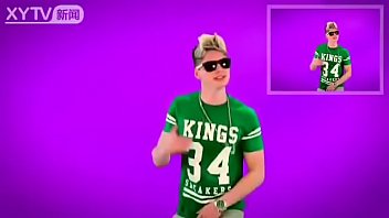 Preview 2 of Boos Deutair Fucking - MC berti pau de selfie (clipe oficial)