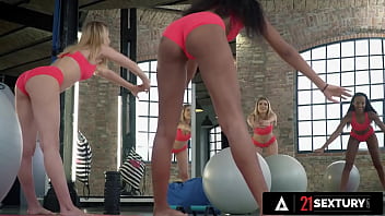 Preview 1 of Carli Banks Sybian - 21 SEXTURY - Two Beauties Romy Indy And Freya Mayer Explore Lesbian Pleasure During A Yoga Class