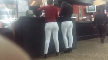 Preview 1 of Turk Vk Porn - 2 nenas en la sala de billar