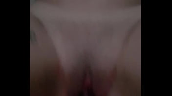 Preview 2 of Hijab Xex Arab Tunisien - Hot teens look at each other in the eye while feeding their !