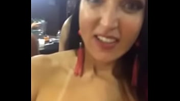 Preview 1 of Horny Mo Friend - Beijo pra Boituva Carnaval 2019