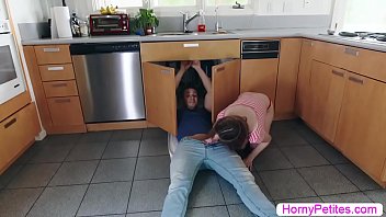 Preview 2 of Kjqrrlxfs - teen Ariel gets her pussy banged hard by hunk dude