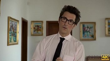 Preview 1 of Olita Ocian - DADDY4K. Test dei modi moderni