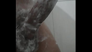 Preview 4 of Married Amatuer - Srinsubordinado - tomando banho de pica dura