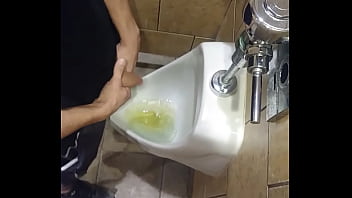 Preview 2 of Anna Kur - Urinal peek