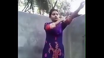 Preview 1 of Assian Kate - গ্রামের মেয়ে  দুধ দেখানো