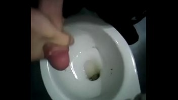 Preview 4 of Rul Mom - Quisiera tener una mujer que le de uso a esta verga
