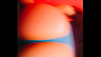 Preview 2 of Big Ass Exwife - Con ganas de dar ricos sentones sobre una buena polla