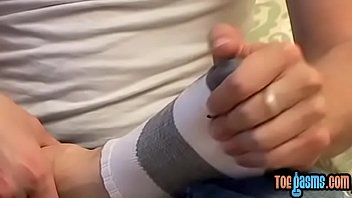 Preview 1 of Teen Patti With Mom - Blond Ayden James sucking toes solo and fucking fleshlight