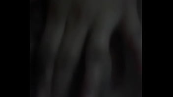 Preview 4 of Au Lit - Perra caliente se masturba