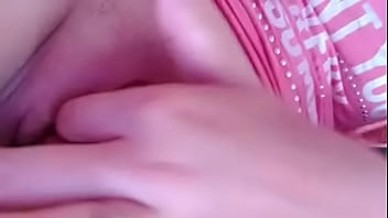 Preview 3 of Mmf Cheat - Novinha branquinha se tocando