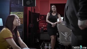 Preview 1 of Sarah Guin - Struggling teen has fucked with DJ for promise of fames