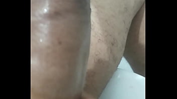 Preview 1 of Face Stroking - Batendo uma pra relaxar