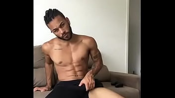 Preview 1 of Abspritzen Small Masturbation - Brazilian man big dick